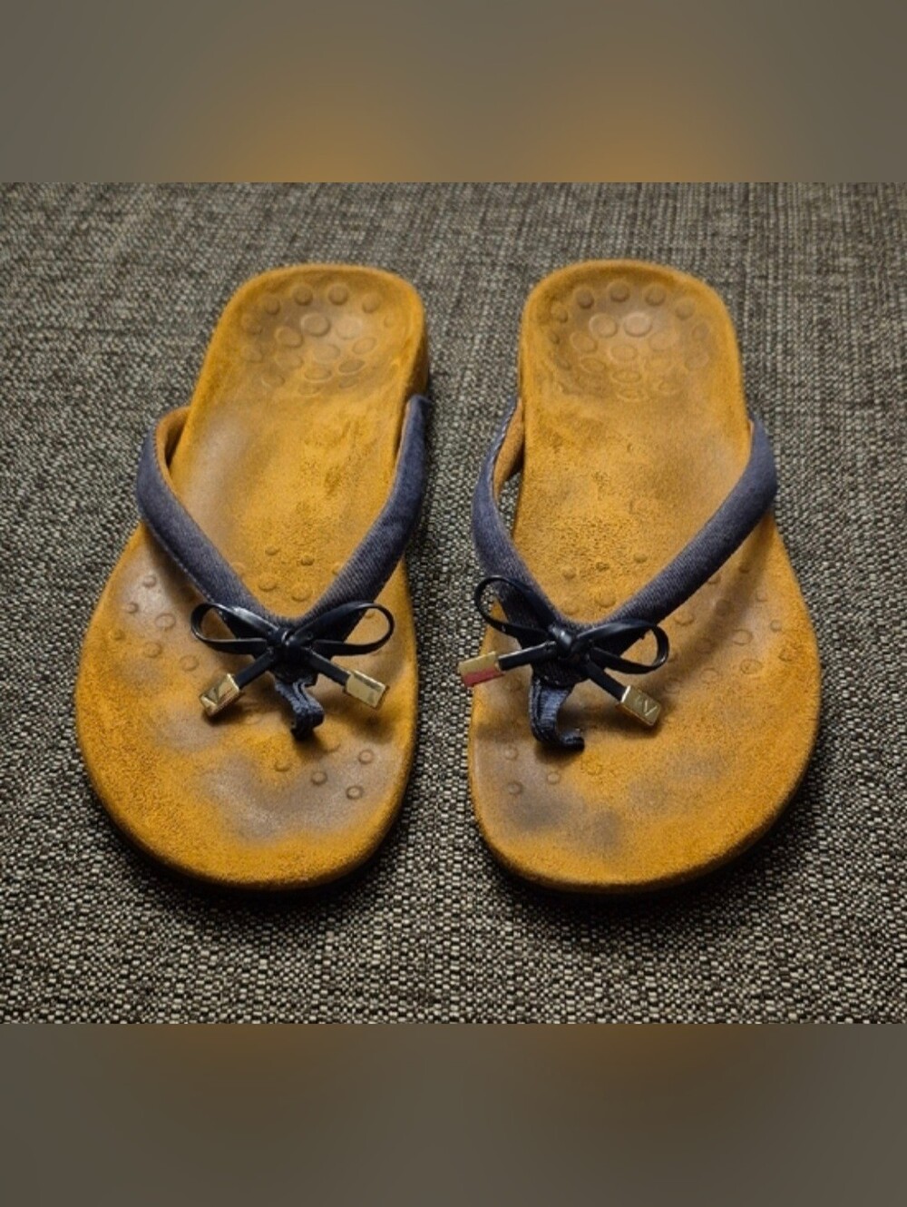 Vionic Sandals Size 8.5 - Picture 2 of 8